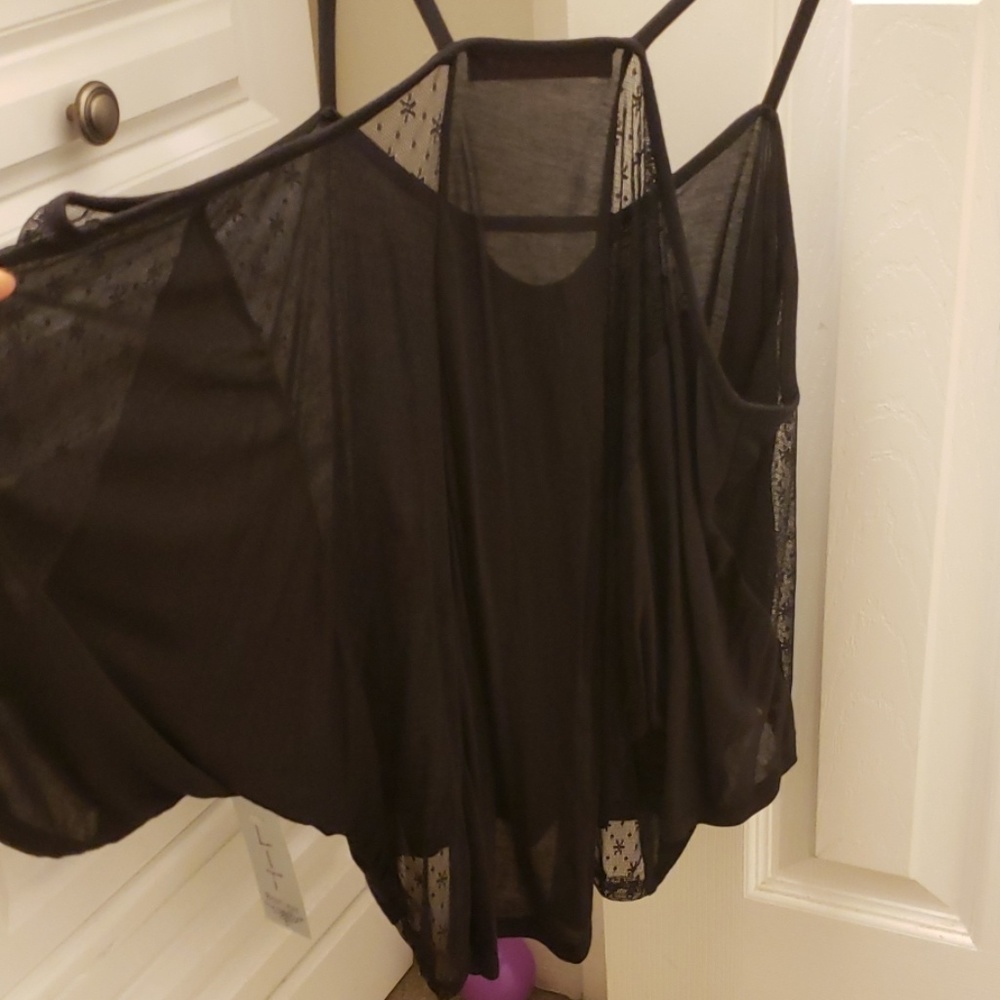 Top - Picture 3 of 3